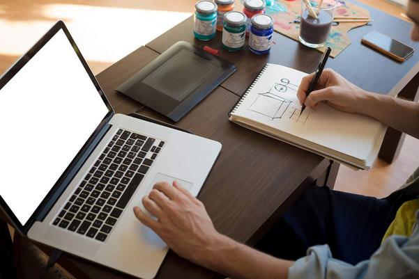 Học kết hợp bộ ba gồm sách chính - sách bài tập - file nghe để cải thiện đầy đủ các kỹ năng cần thiết