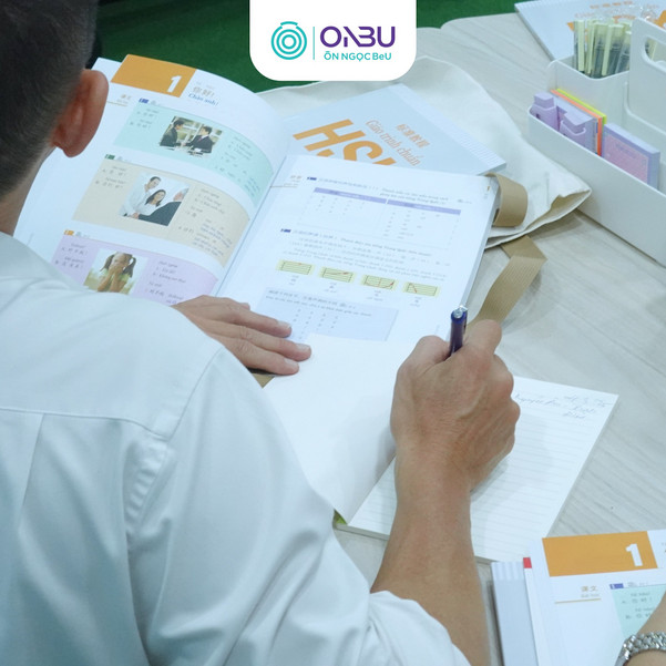 Cảm nhận sự tiến bộ rõ rệt của bản thân khỉ dành mỗi ngày một chút thời gian để viết lại từ vựng đã học